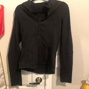 Lululemon Black forme jacket size 8